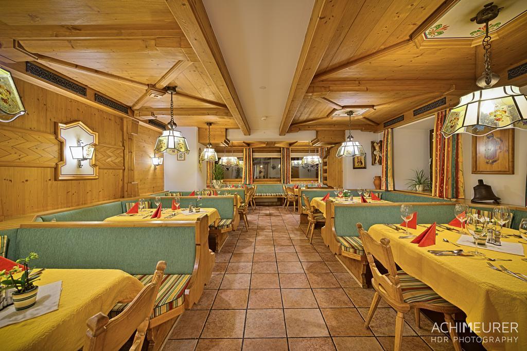 Landhotel Kirchenwirt Unken Exterior photo